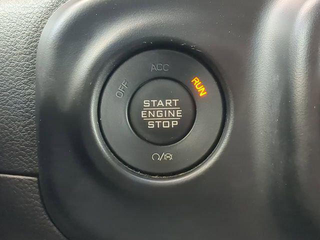 Certified 2022 Jeep Wrangler Unlimited Sahara image 32