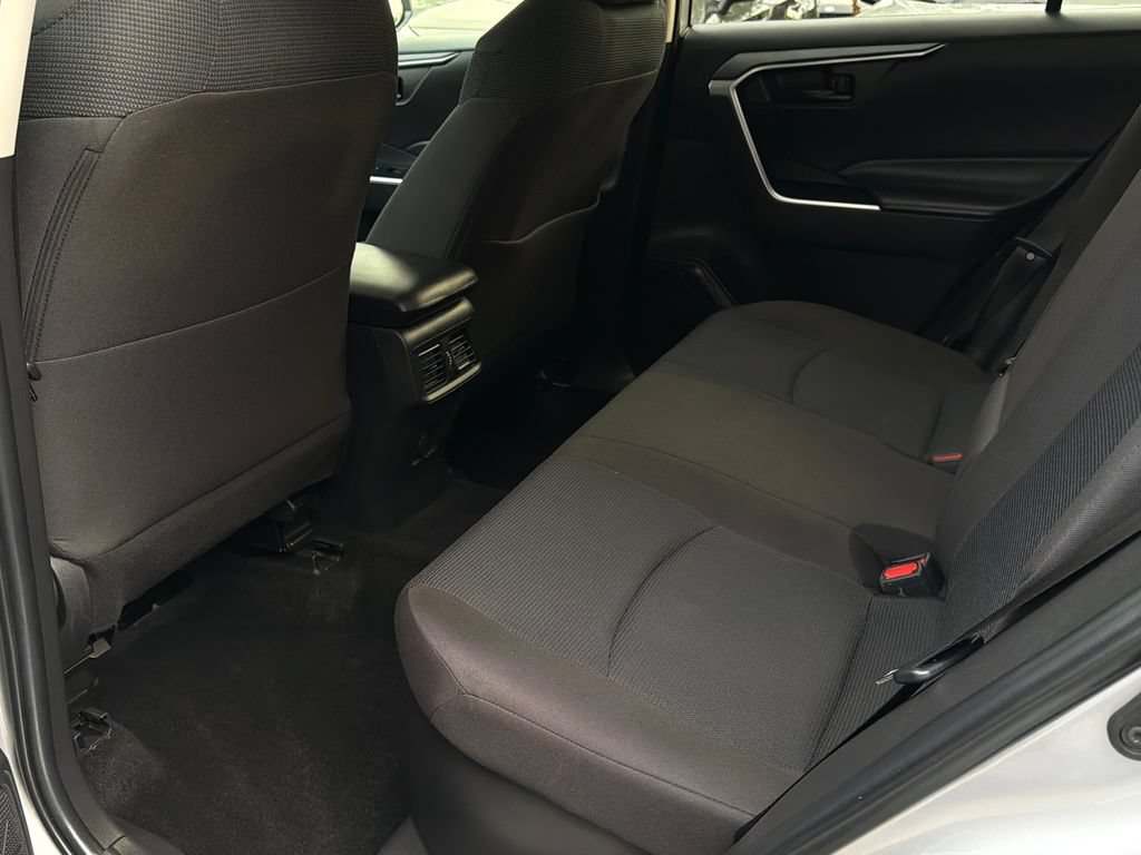Used 2025 Toyota RAV4 LE AWD/4WD image 16