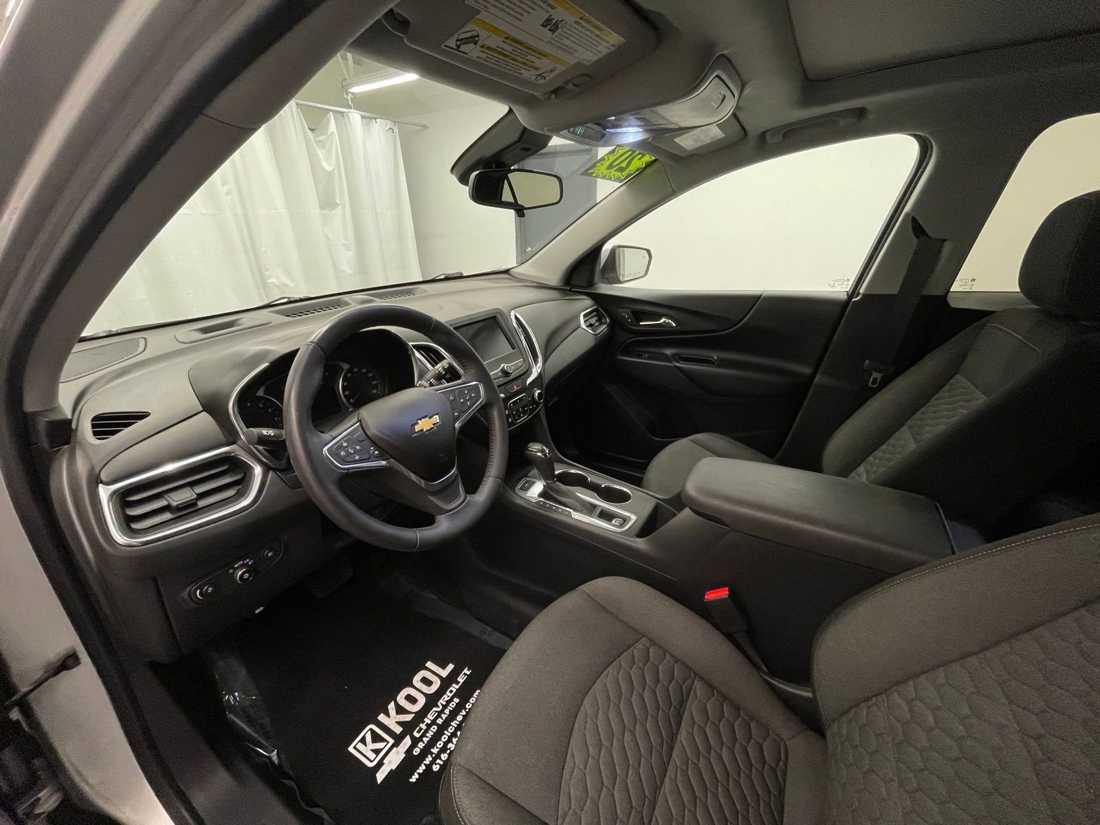 Used 2020 Chevrolet Equinox LT image 11