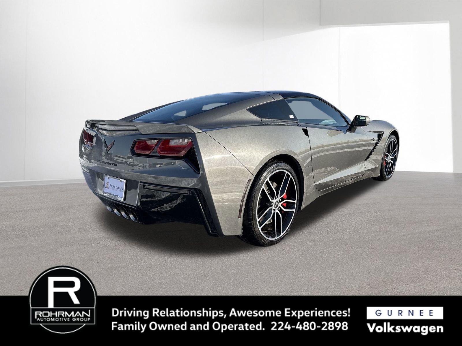 Used 2015 Chevrolet Corvette Stingray Coupe w/ Carbon Flash Badge Package image 10