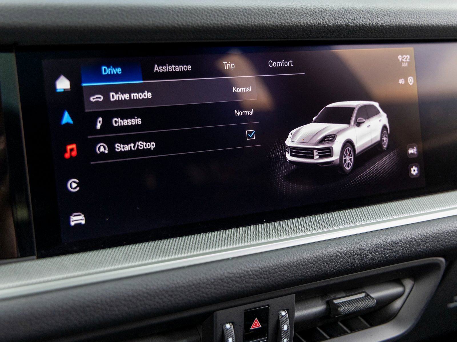 Certified 2025 Porsche Cayenne image 34