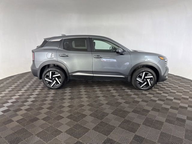 Used 2025 Nissan Kicks SV image 5