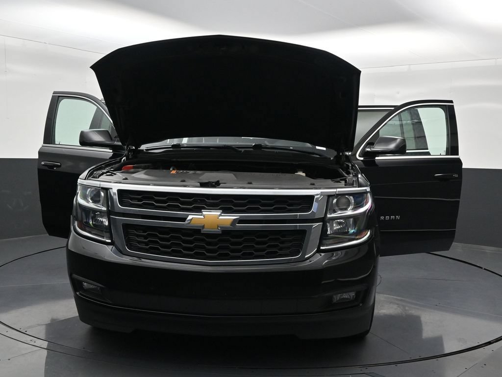 Used 2019 Chevrolet Suburban LT AWD/4WD image 36