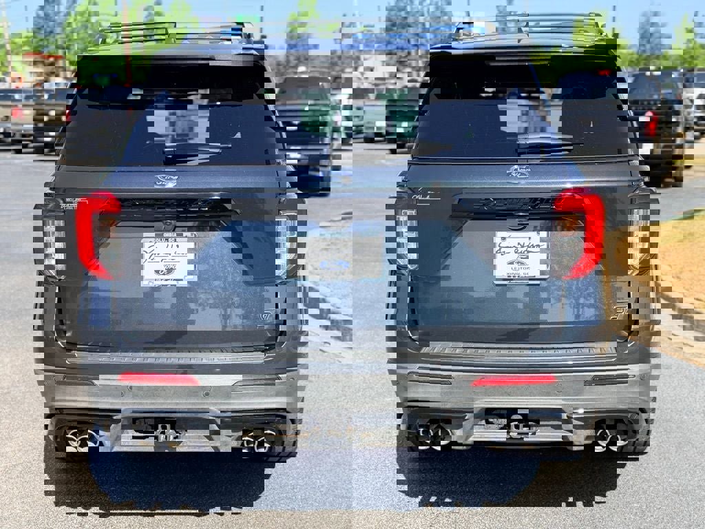 Certified 2022 Ford Explorer ST w/ Equipment Group 401A image 7