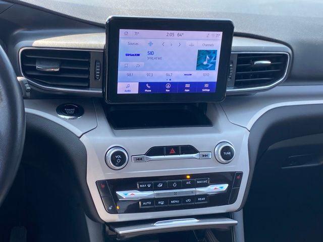 Used 2023 Ford Explorer XLT image 10