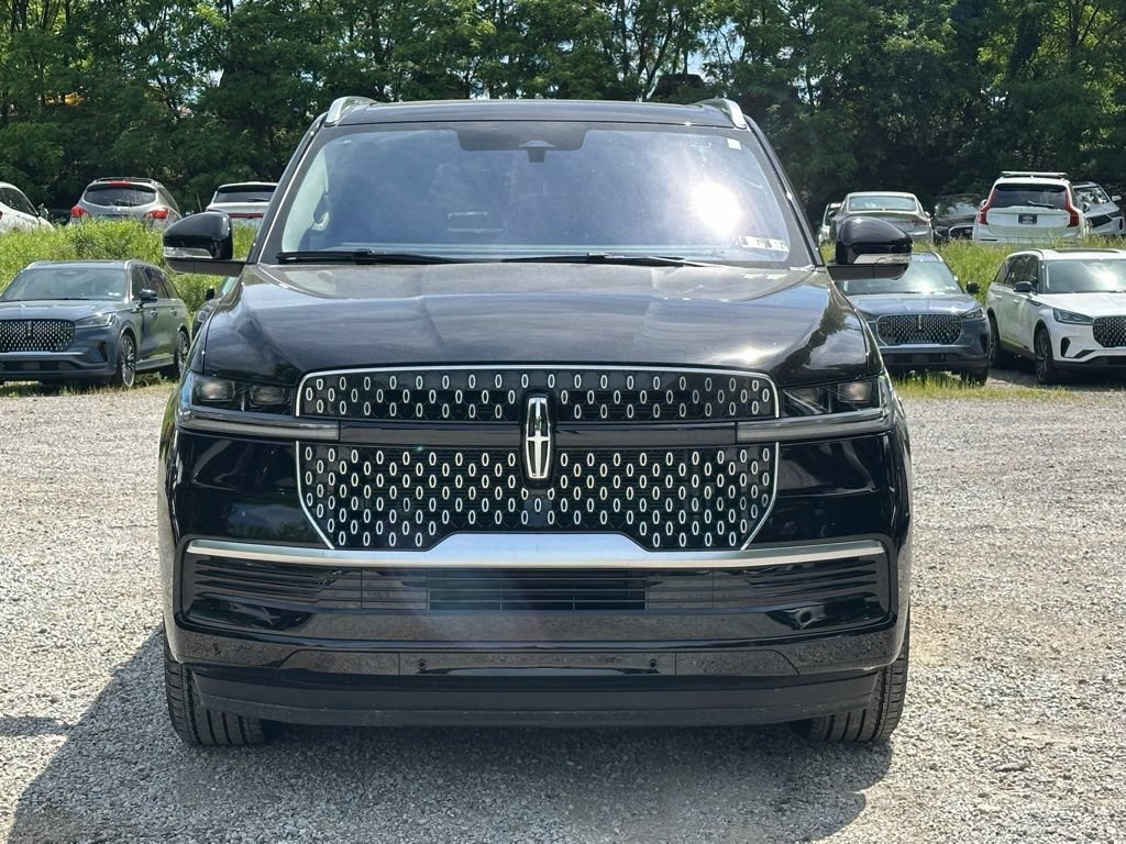 New 2025 Lincoln Navigator Reserve AWD/4WD image 30