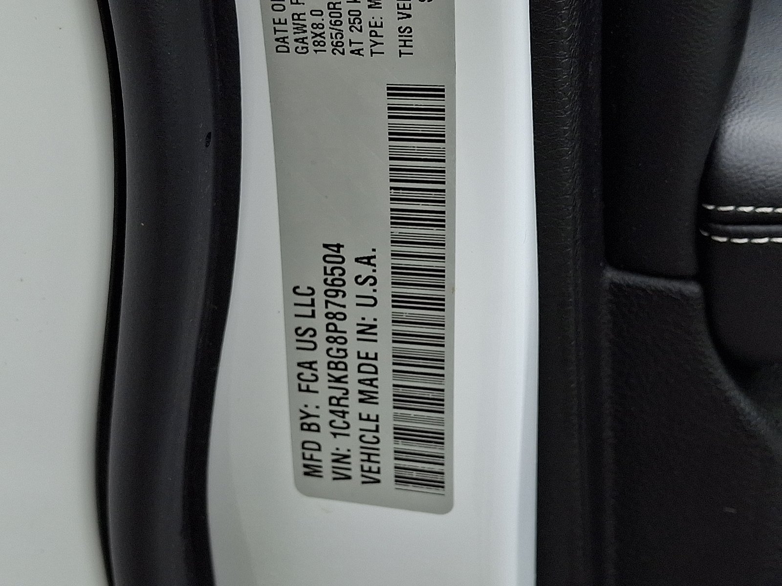 Used 2023 Jeep Grand Cherokee L Limited AWD/4WD image 27