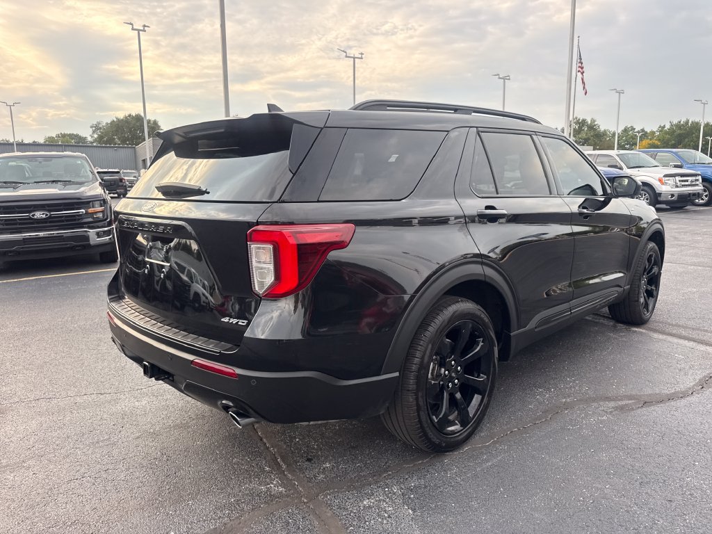 Used 2024 Ford Explorer ST-Line w/ Class IV Trailer Tow Package AWD/4WD image 7