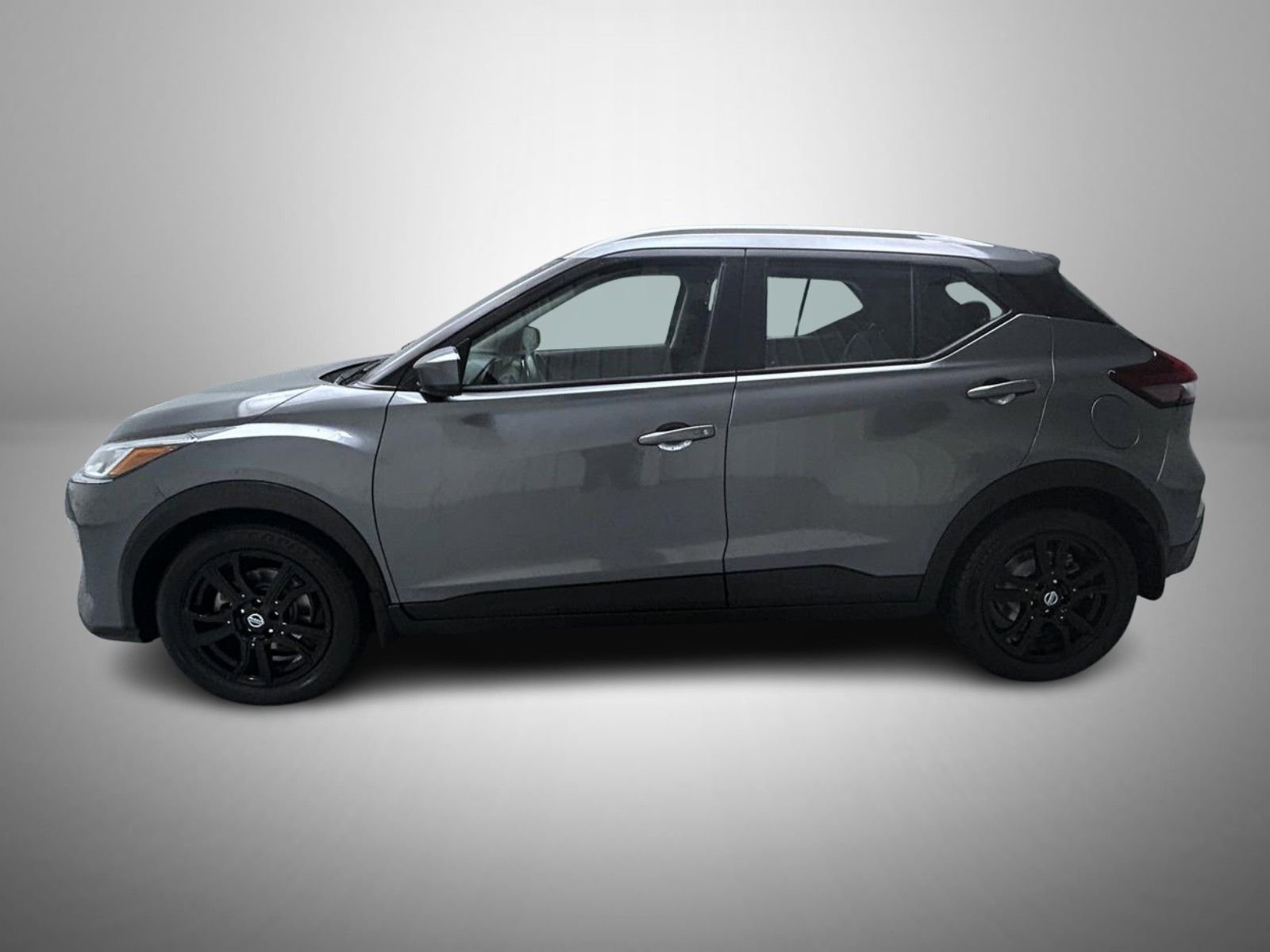 Used 2021 Nissan Kicks SV image 8