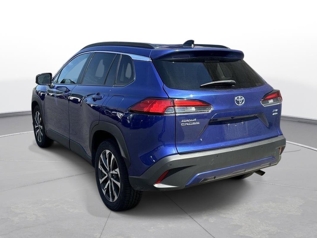 Used 2025 Toyota Corolla Cross XLE AWD/4WD image 8