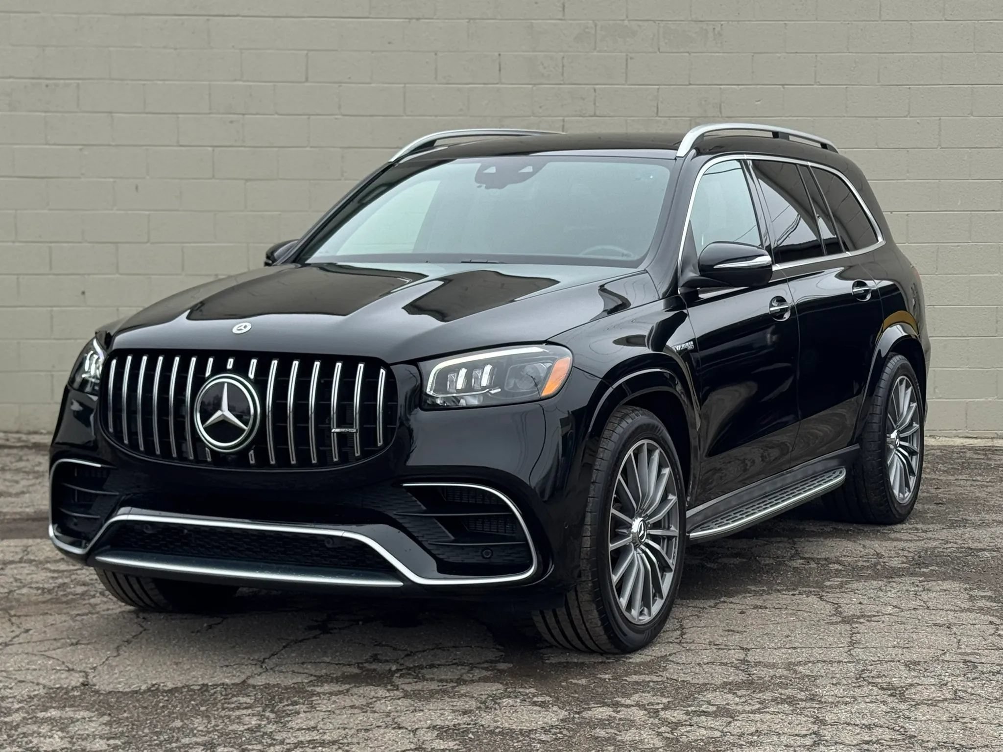 Used 2023 Mercedes-Benz GLS 63 AMG 4MATIC w/ Warmth & Comfort Package image 1