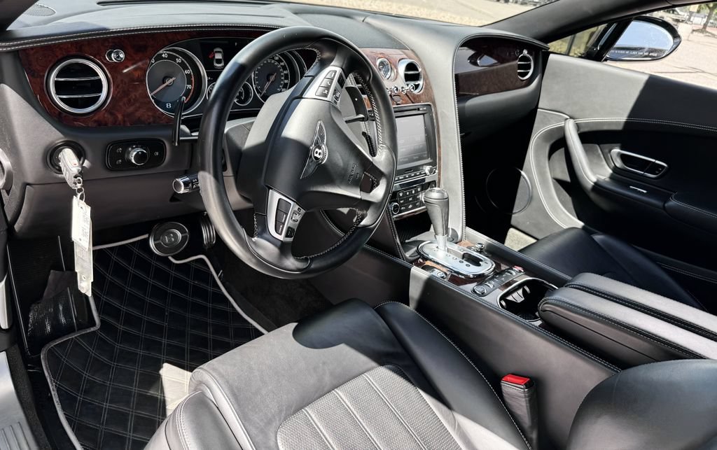 Used 2012 Bentley Continental GT AWD/4WD image 19
