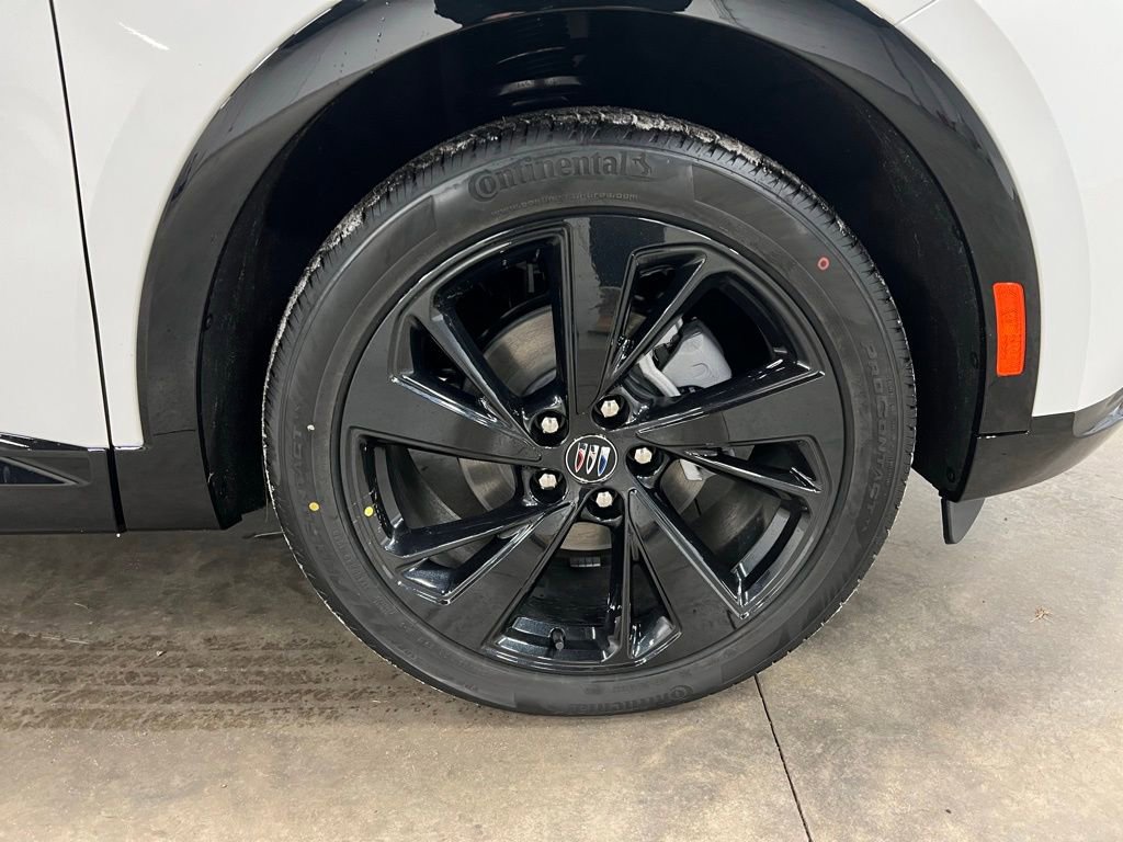 New 2026 Buick Envision Sport Touring image 21