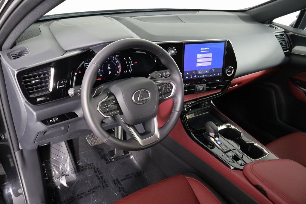 Used 2025 Lexus NX 250 FWD image 7