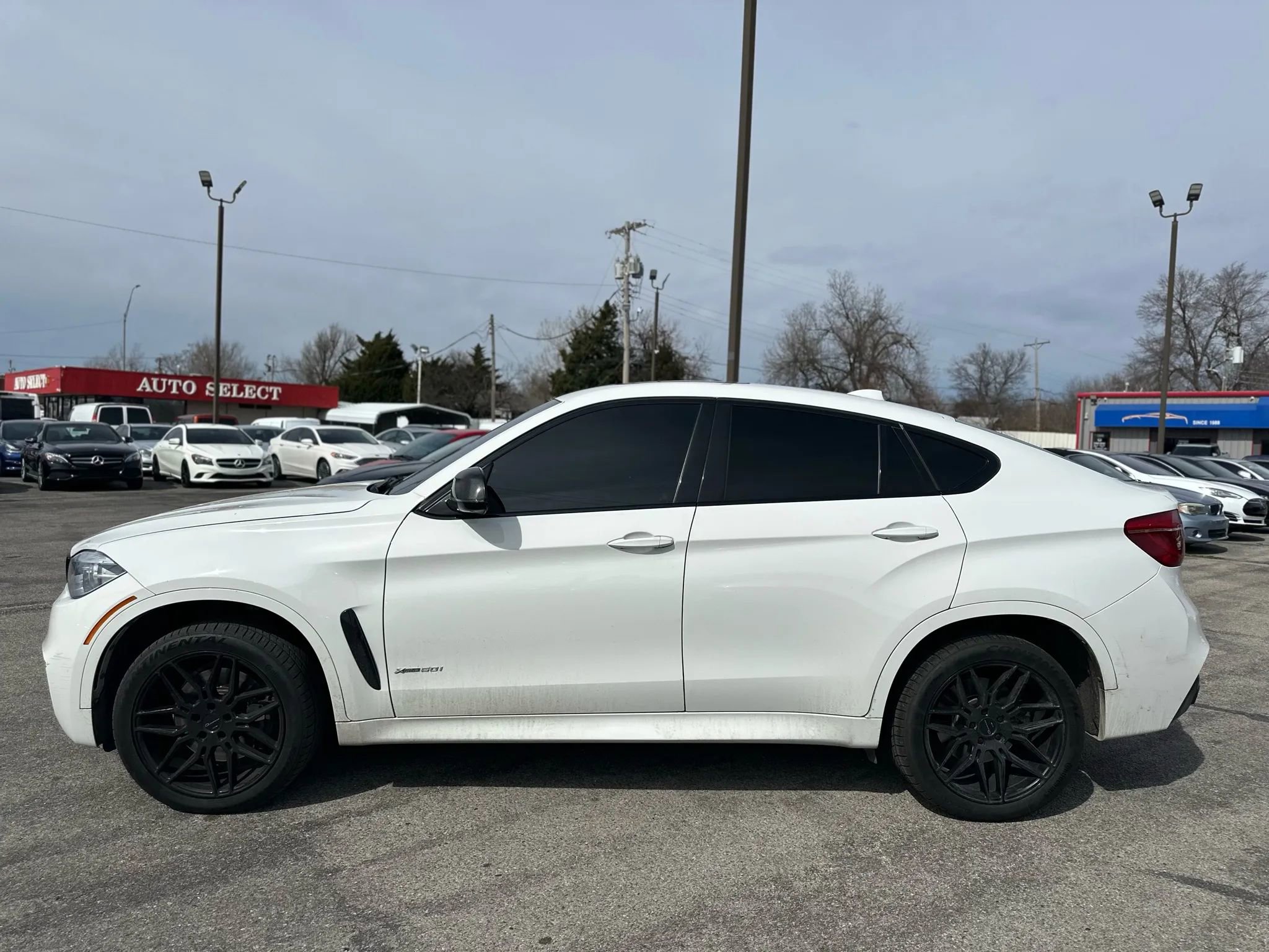 Used 2015 BMW X6 xDrive50i image 9