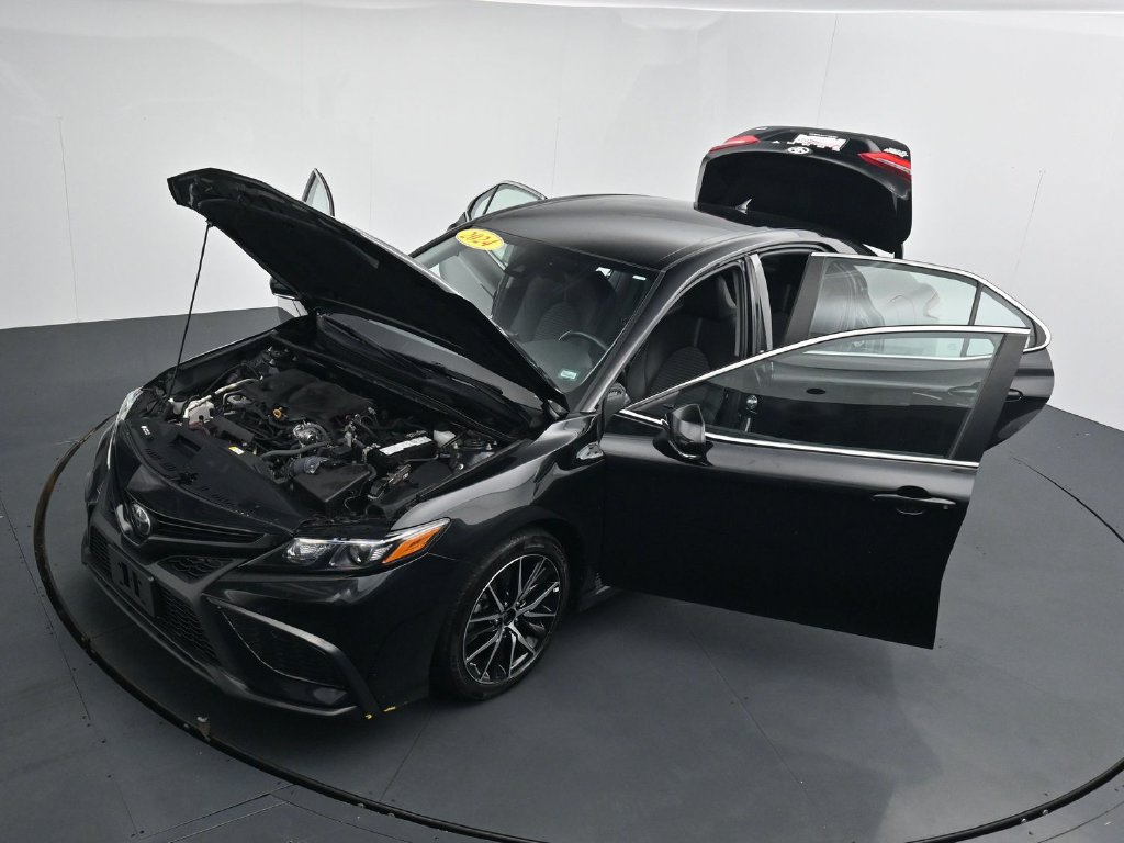 Used 2024 Toyota Camry SE FWD image 41
