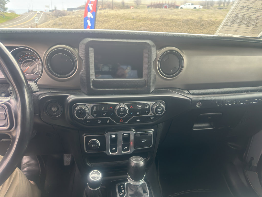 Used 2021 Jeep Wrangler Sport S image 10