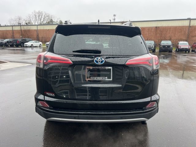 Used 2017 Toyota RAV4 SE w/ Advanced Technology Package image 6