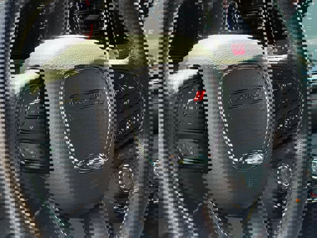 Used 2024 Dodge Durango GT image 27