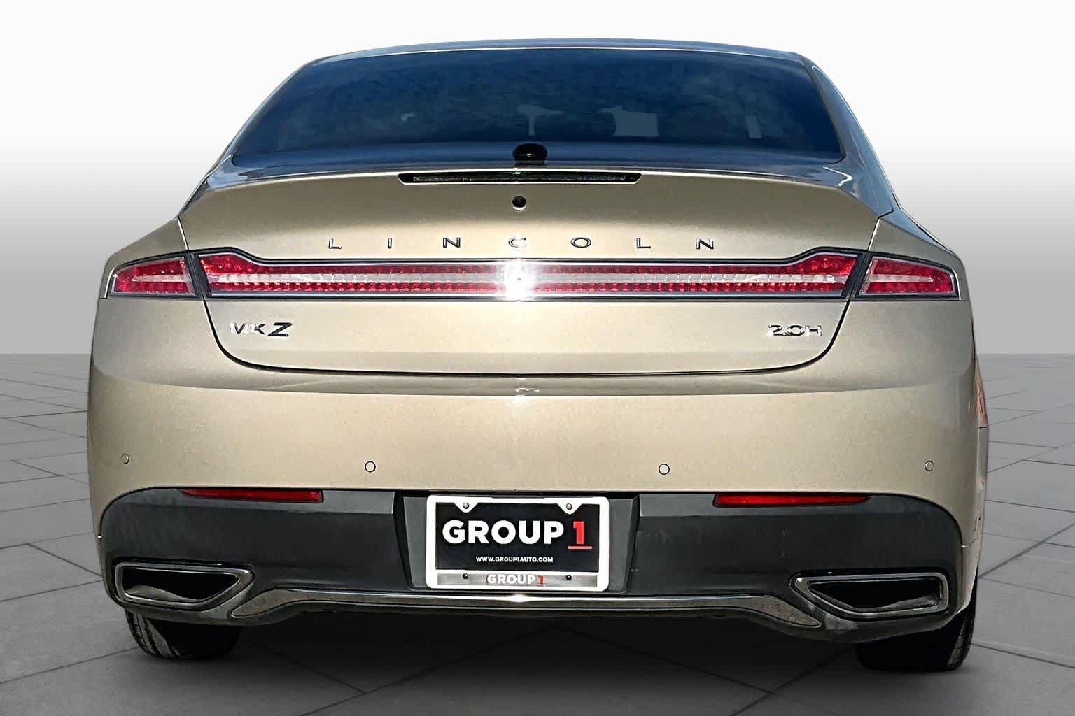 Used 2017 Lincoln MKZ Reserve w/ Technology Package FWD image 5