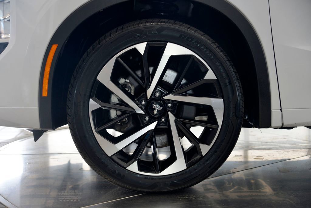 Used 2023 Mitsubishi Outlander SEL AWD/4WD image 10