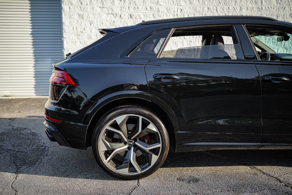 Used 2022 Audi RS Q8 w/ Carbon Optic Package AWD/4WD image 15