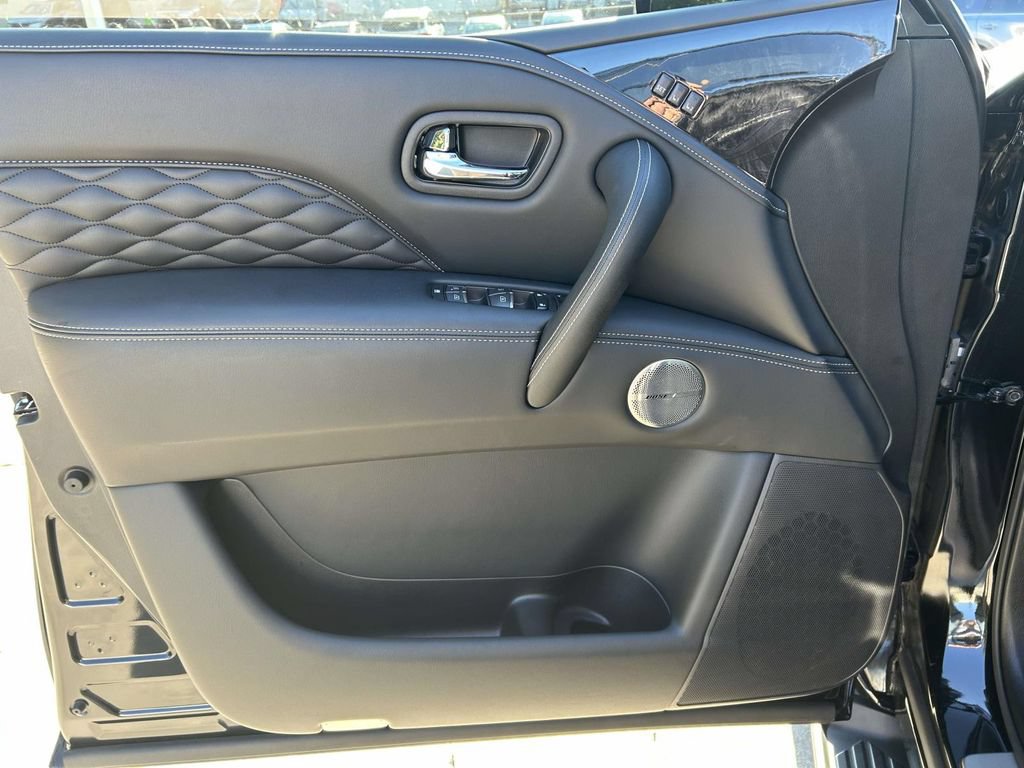 Used 2024 INFINITI QX80 Sensory AWD/4WD image 15