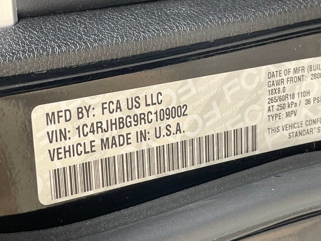 Used 2024 Jeep Grand Cherokee Limited AWD/4WD image 35
