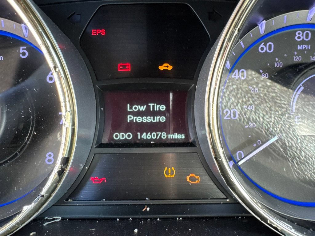 Used 2013 Hyundai Sonata Limited w/ Premium Pkg FWD image 13