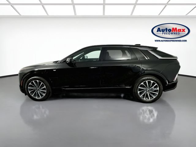 Used 2024 Cadillac Lyriq Sport AWD/4WD image 9