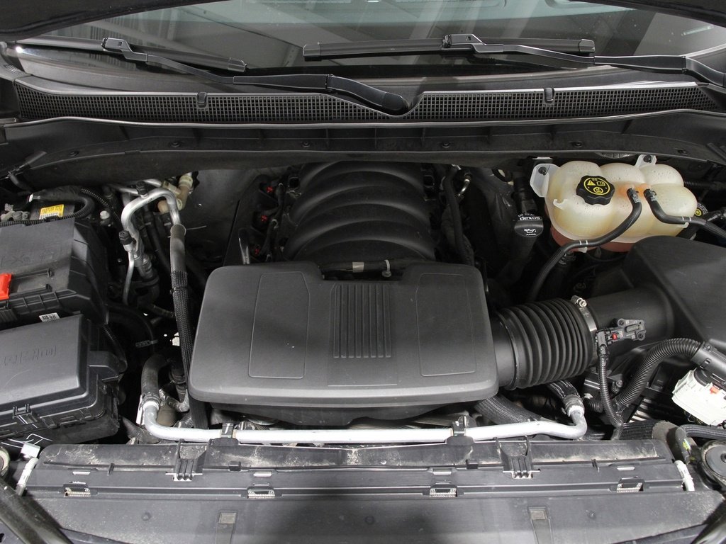 Used 2022 Chevrolet Tahoe RST w/ Luxury Package image 25