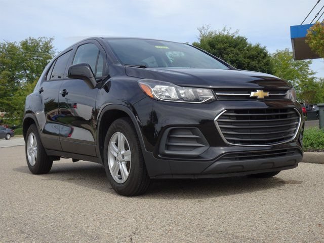 Used 2020 Chevrolet Trax LS w/ Tint and Cruise Package FWD image 27