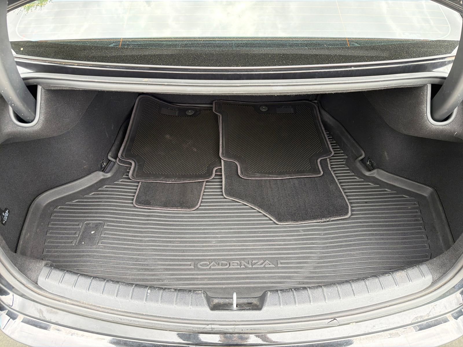 Used 2019 Kia Cadenza Technology image 25