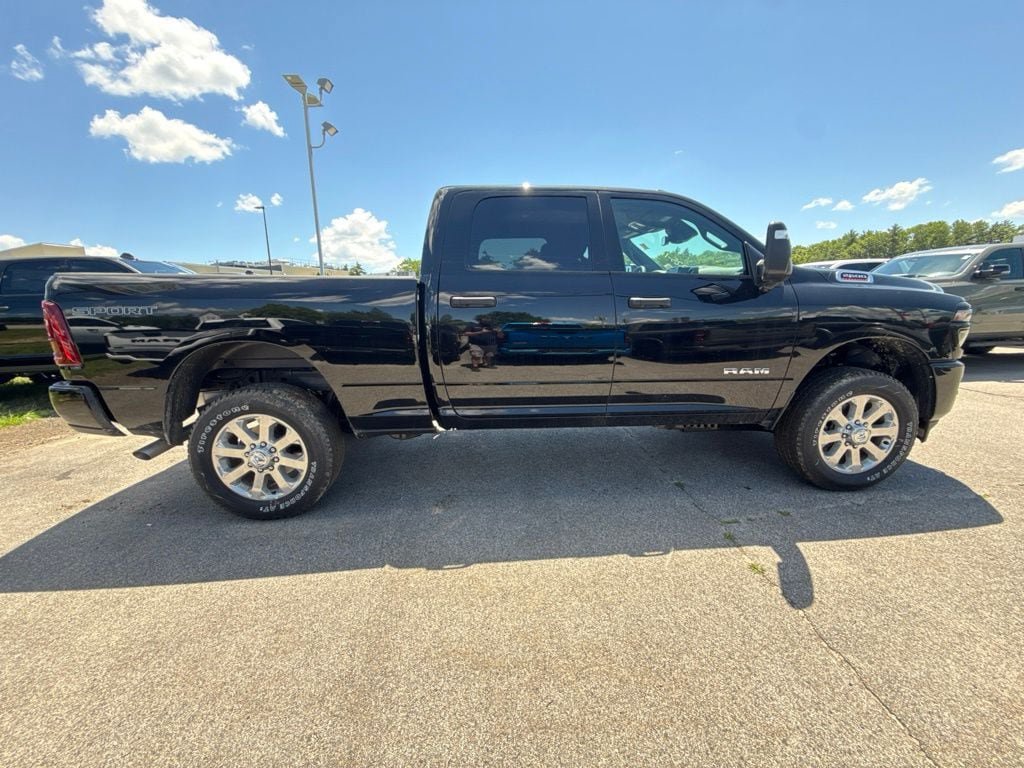 New 2026 RAM 2500 Big Horn AWD/4WD image 6