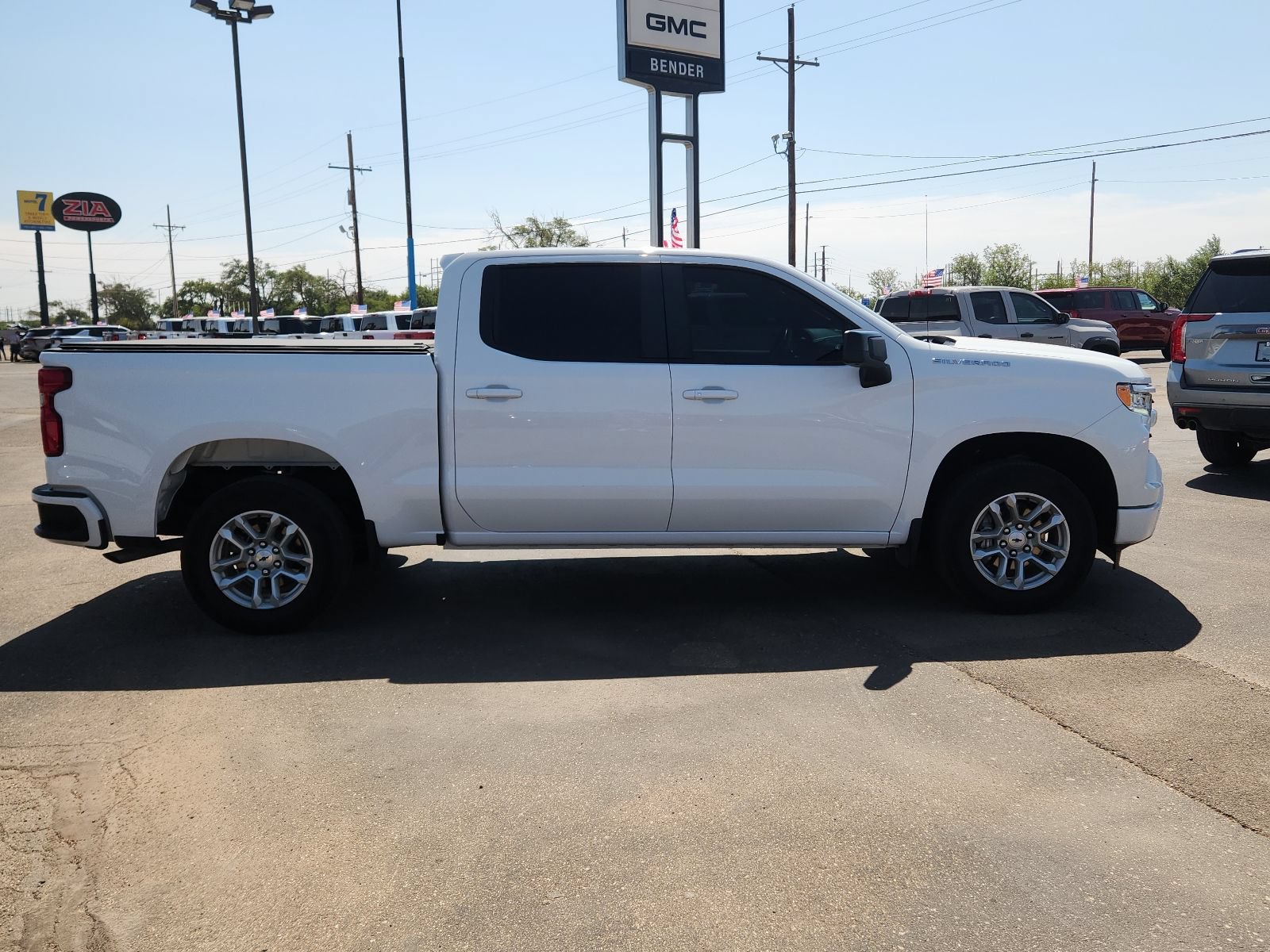 Used 2023 Chevrolet Silverado 1500 RST RWD image 5