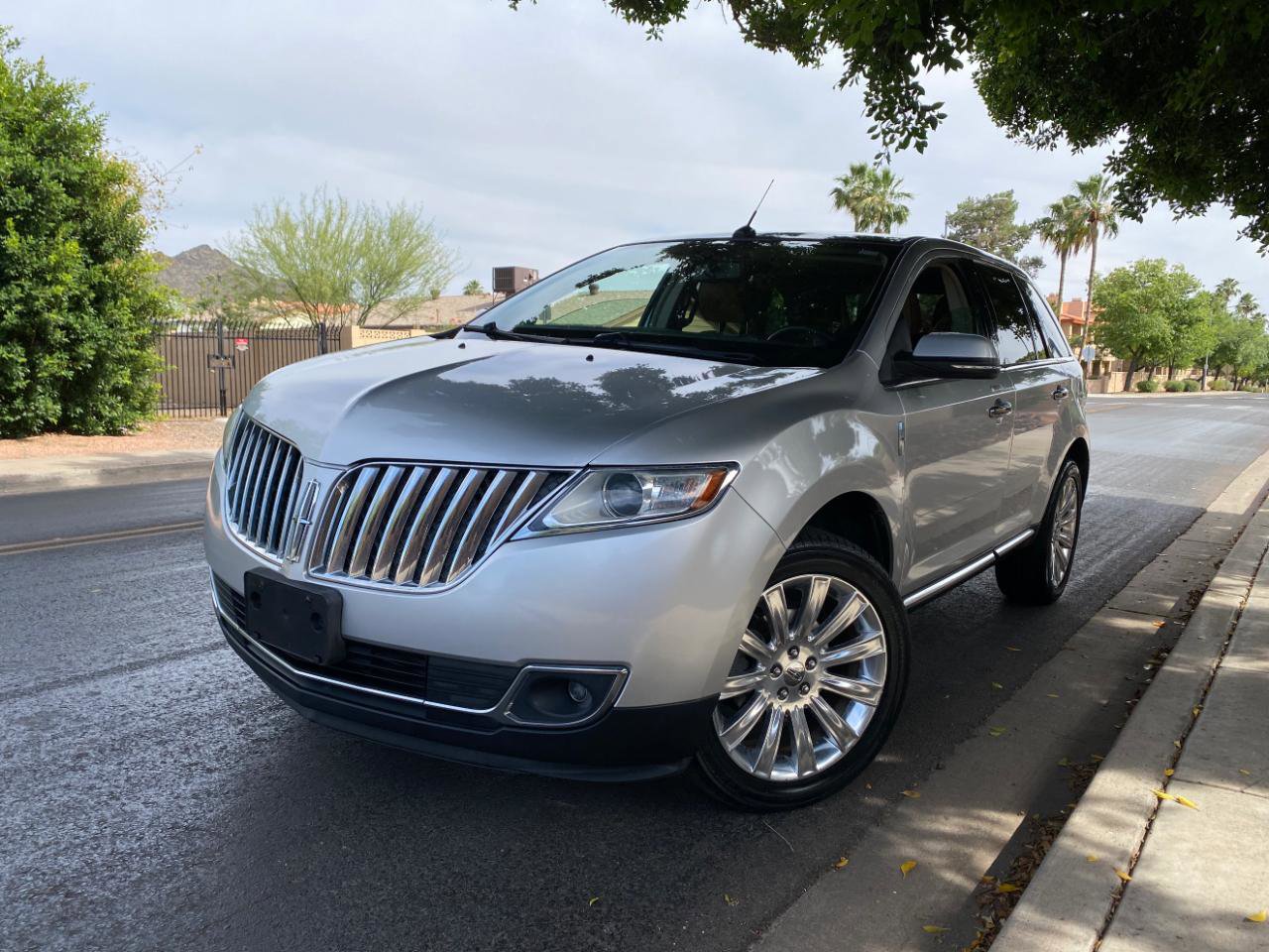 Used 2015 Lincoln MKX FWD w/ Equipment Group 101A image 4