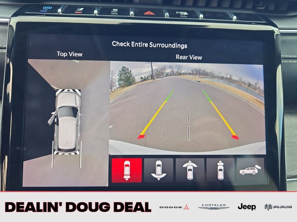 Used 2022 Jeep Grand Cherokee Overland w/ Advanced Protech Group III AWD/4WD image 21