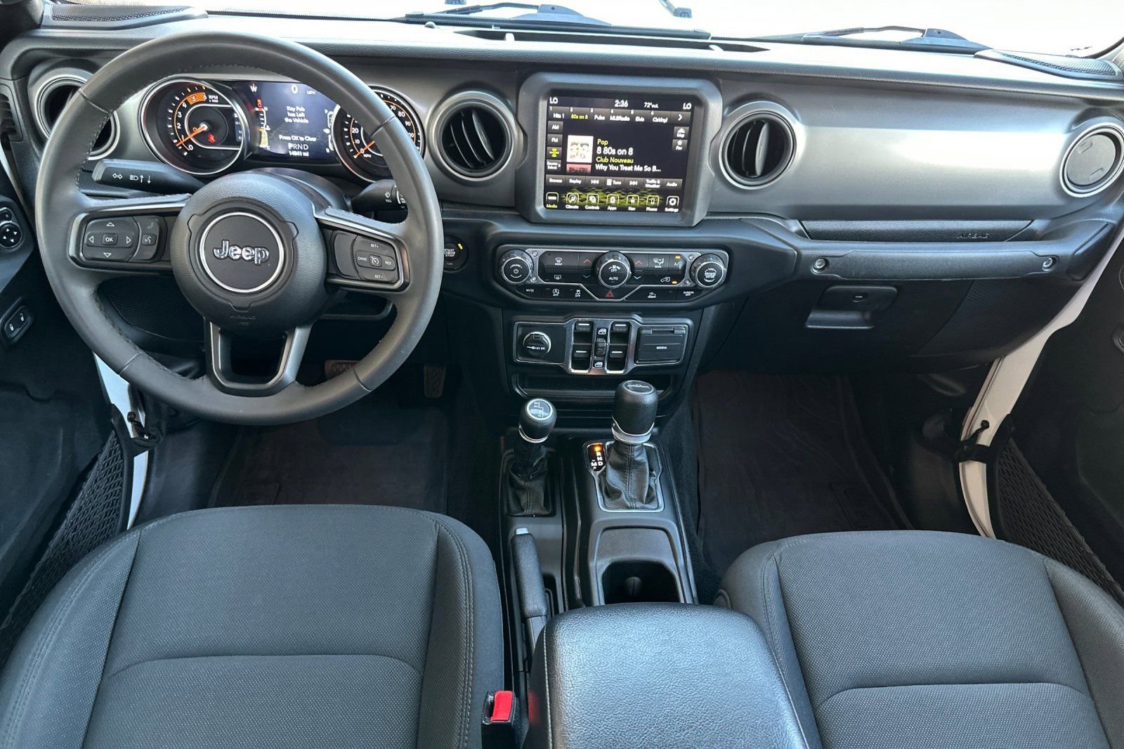 Used 2023 Jeep Gladiator Willys image 13