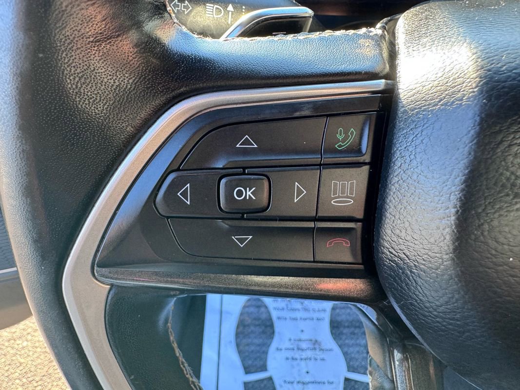 Used 2021 Jeep Grand Cherokee L Laredo AWD/4WD image 17