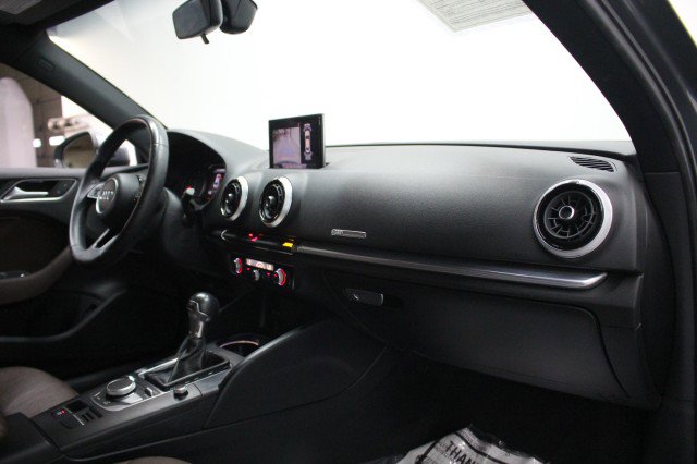 Used 2020 Audi A3 2.0T Premium image 21