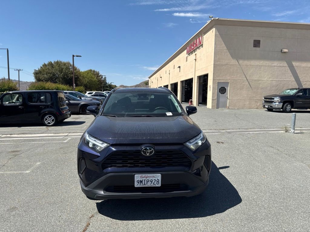 Used 2024 Toyota RAV4 XLE AWD/4WD image 3