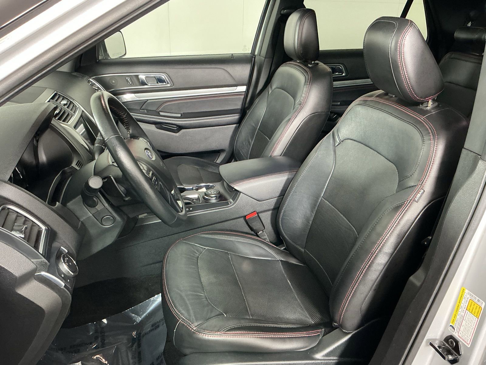 Used 2018 Ford Explorer Sport w/ Equipment Group 401A image 13