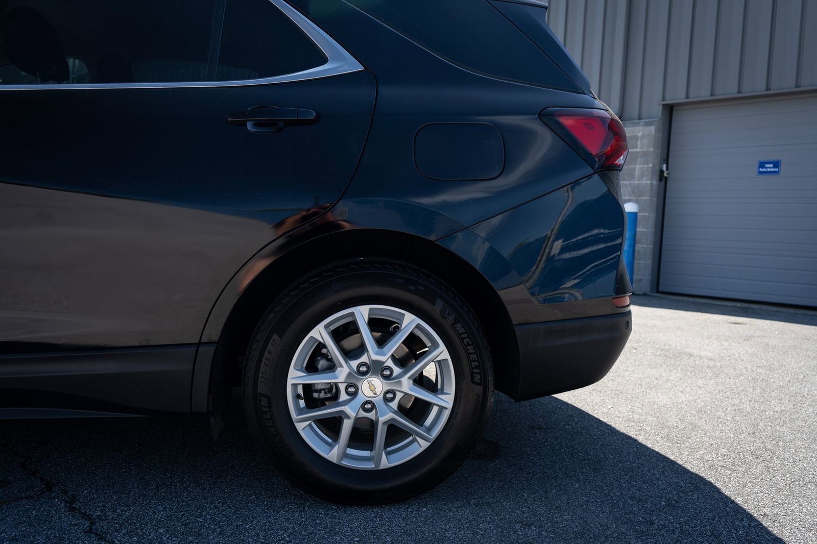 Used 2024 Chevrolet Equinox LT FWD image 6