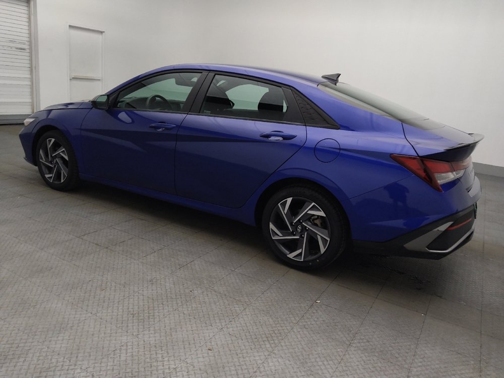Used 2025 Hyundai Elantra Sport w/ Cargo Package FWD image 3