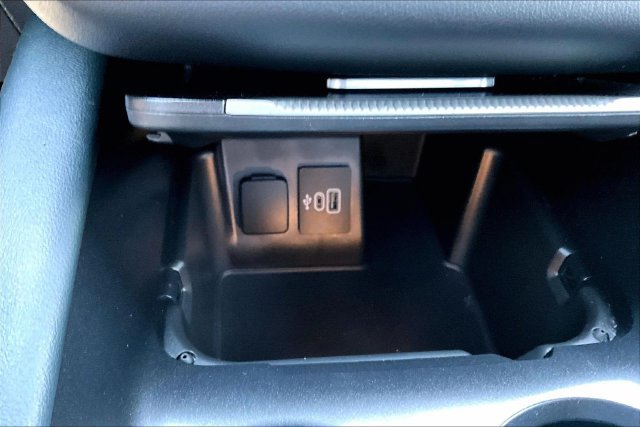 Used 2025 Ford Explorer ST AWD/4WD image 16