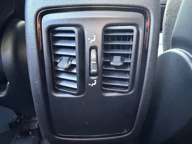 Used 2021 Dodge Durango SXT image 17