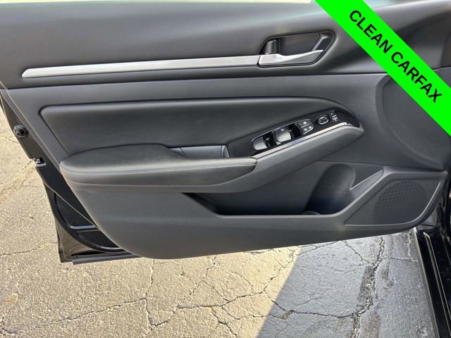 Used 2023 Nissan Altima 2.5 SV image 9
