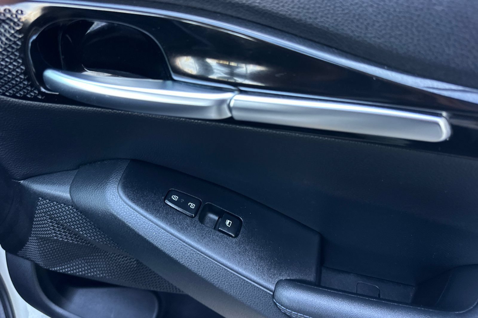 Used 2023 Kia Seltos S FWD image 22