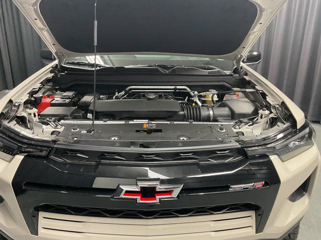 New 2026 Chevrolet Colorado ZR2 AWD/4WD image 18