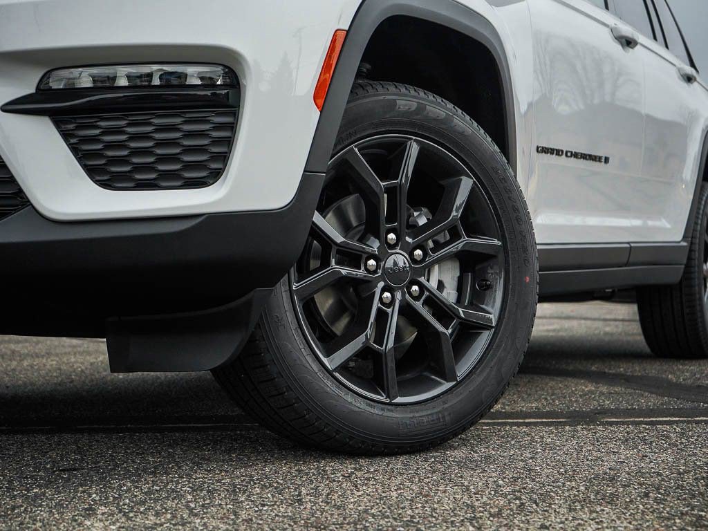 New 2025 Jeep Grand Cherokee Limited image 5